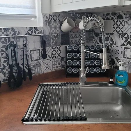 Malki's House In Livadi شقة *