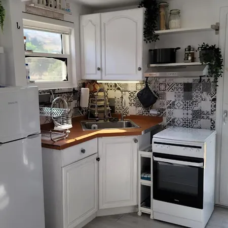 Sharon'S Island Get Away In Livadi Apartamento *