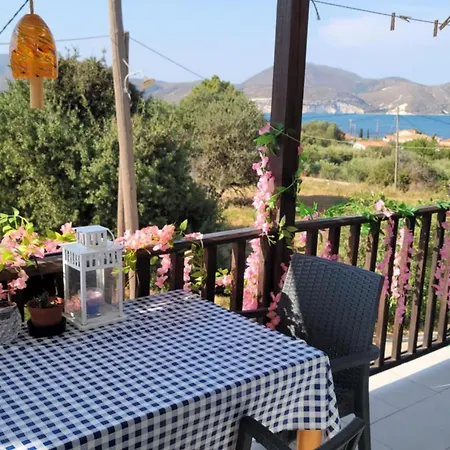 Malki's House In Livadi Kondoyenádha