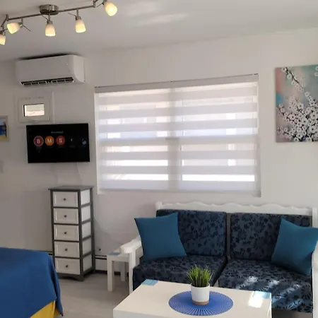 Sharon'S Island Get Away In Livadi Apartamento *