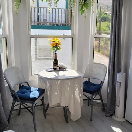 Malki's House In Livadi Kondoyenadha